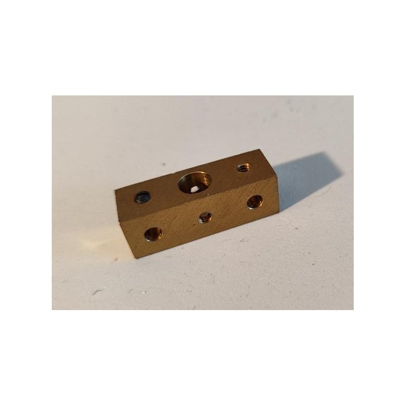 Parallélépipède laiton Meccano pour axe de 8 mm